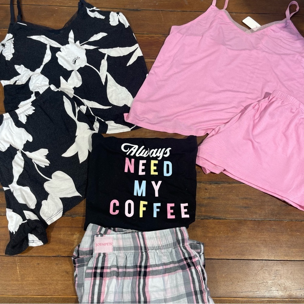 Pajama bundle box Stars Above Black and White Floral Pajama Sets small